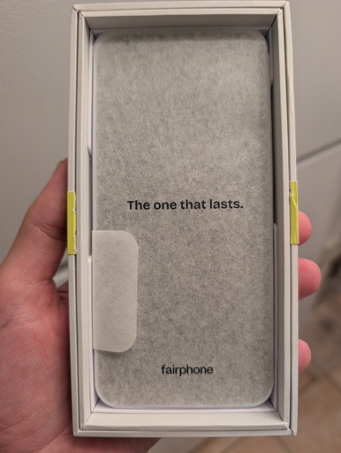 A photo of a box of a Fairphone 6